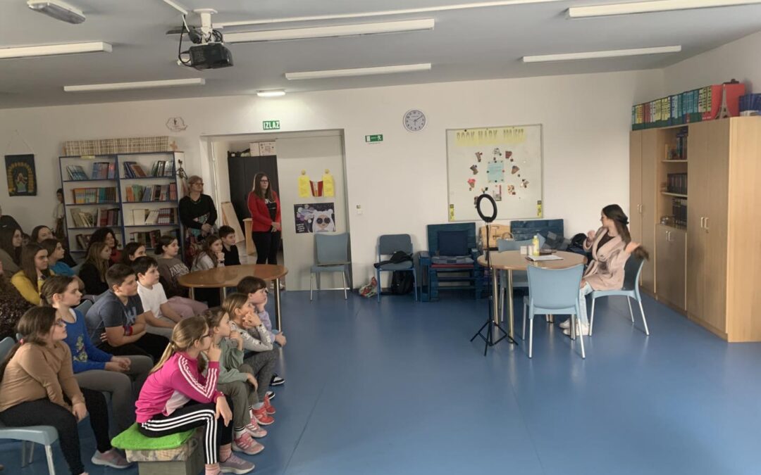 Klikni, voli, podijeli, ponovi!