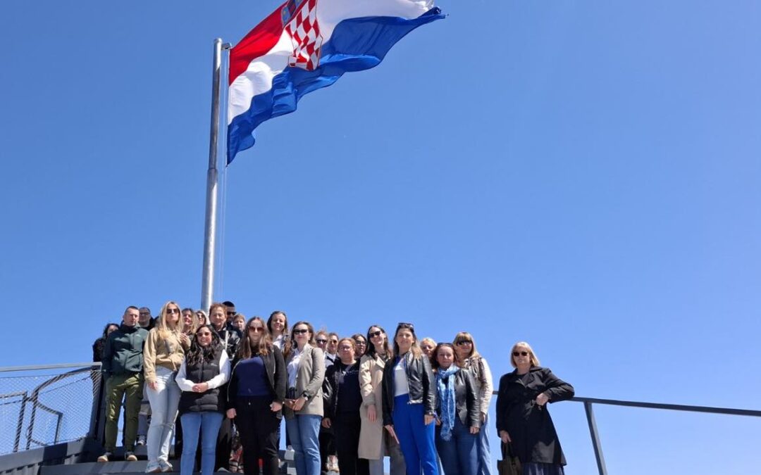 Djelatnici OŠ Popovac posjetili Vukovar