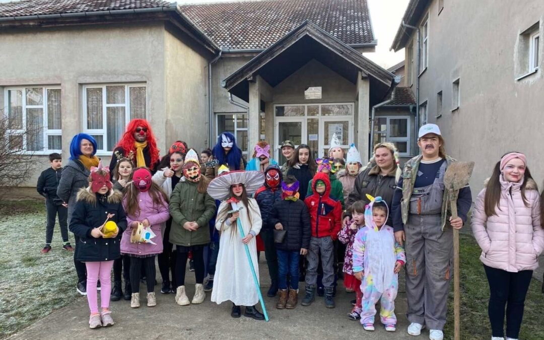 Pokladna povorka u Područnoj školi Kneževo – između tradicije malih fašangi i suvremenog školskog konteksta